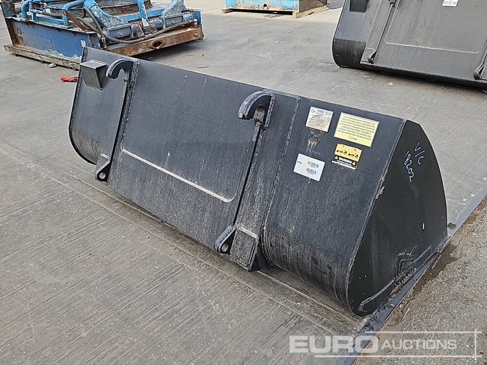 2025 Rhinox 90" Loading Bucket to suit Telehandler - Ember: gambar 5 2025 Rhinox 90" Loading Bucket to suit Telehandler - Ember: gambar 5