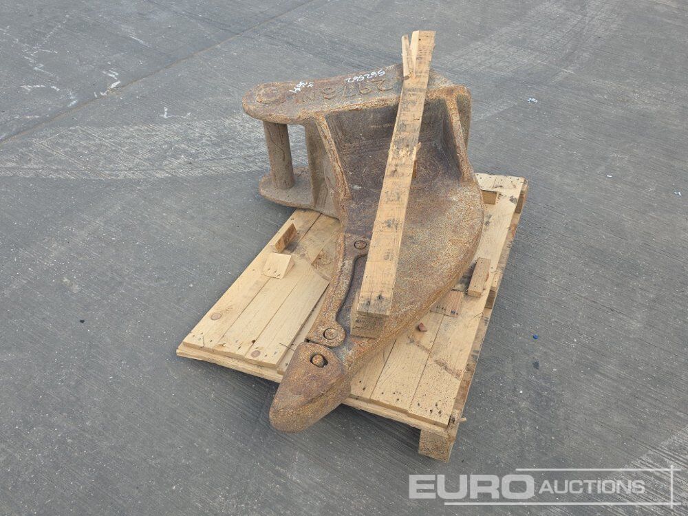 20T Ripper Tooth, 80mm Pin Size - Ember: gambar 2 20T Ripper Tooth, 80mm Pin Size - Ember: gambar 2