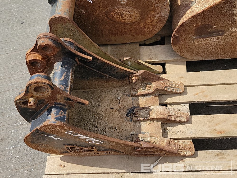 Ember 24", 24", 12", 12" Digging Bucket 30-35mm Pin to suit Mini Excavator: gambar 13