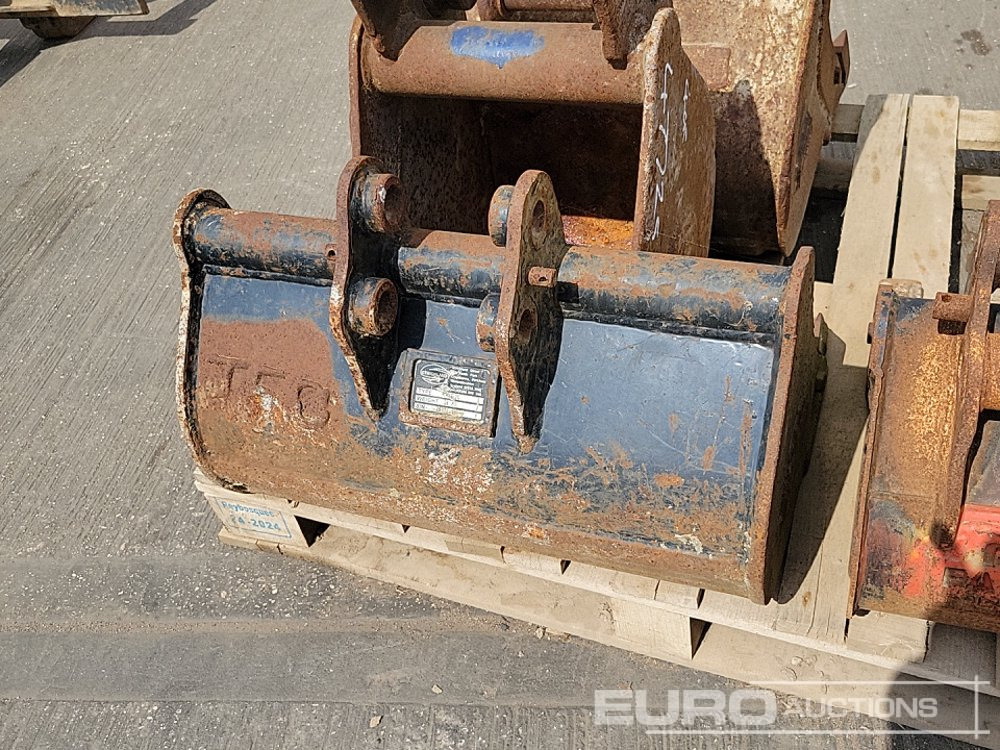 Ember 24", 24", 12", 12" Digging Bucket 30-35mm Pin to suit Mini Excavator: gambar 18