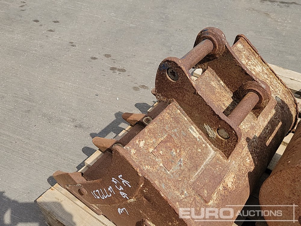 Ember 24", 24", 12", 12" Digging Bucket 30-35mm Pin to suit Mini Excavator: gambar 11