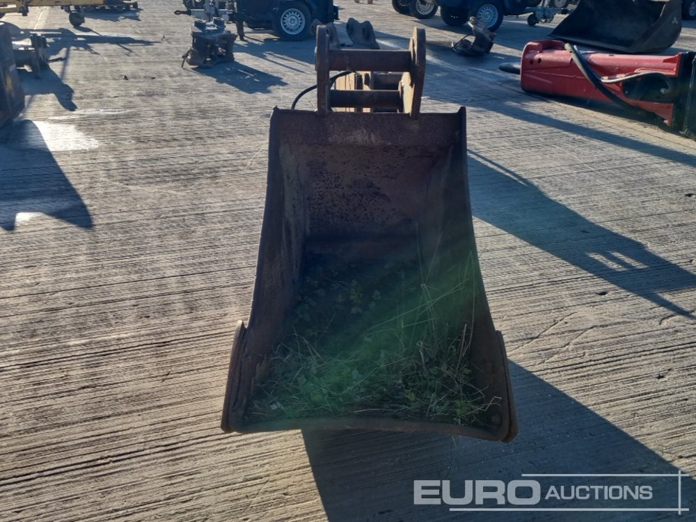 Ember 30" Digging Bucket 65mm Pin to suit 13 Ton Excavator: gambar 8