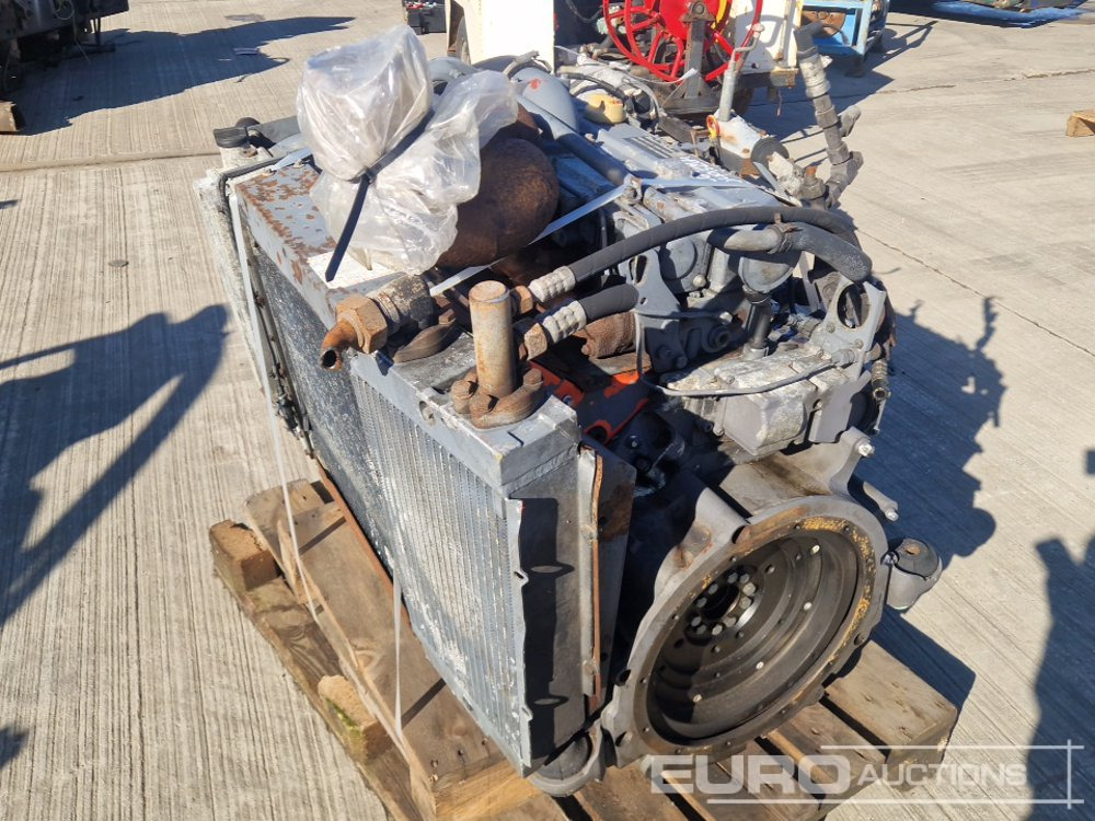 4 Cylinder Engine - Mesin: gambar 3 4 Cylinder Engine - Mesin: gambar 3