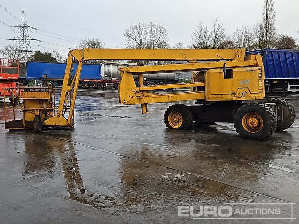 4x4 Diesel Articulated Telescopic Boom Lift - Platform pengangkat: gambar 2 4x4 Diesel Articulated Telescopic Boom Lift - Platform pengangkat: gambar 2