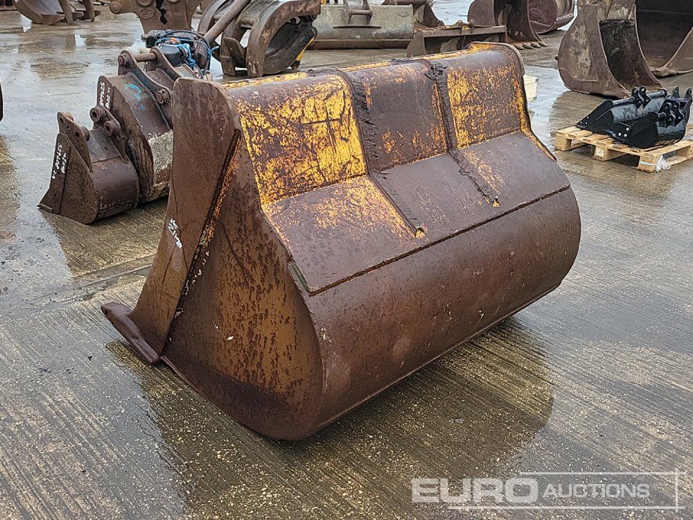 56" Digging Bucket - Ember: gambar 3 56" Digging Bucket - Ember: gambar 3