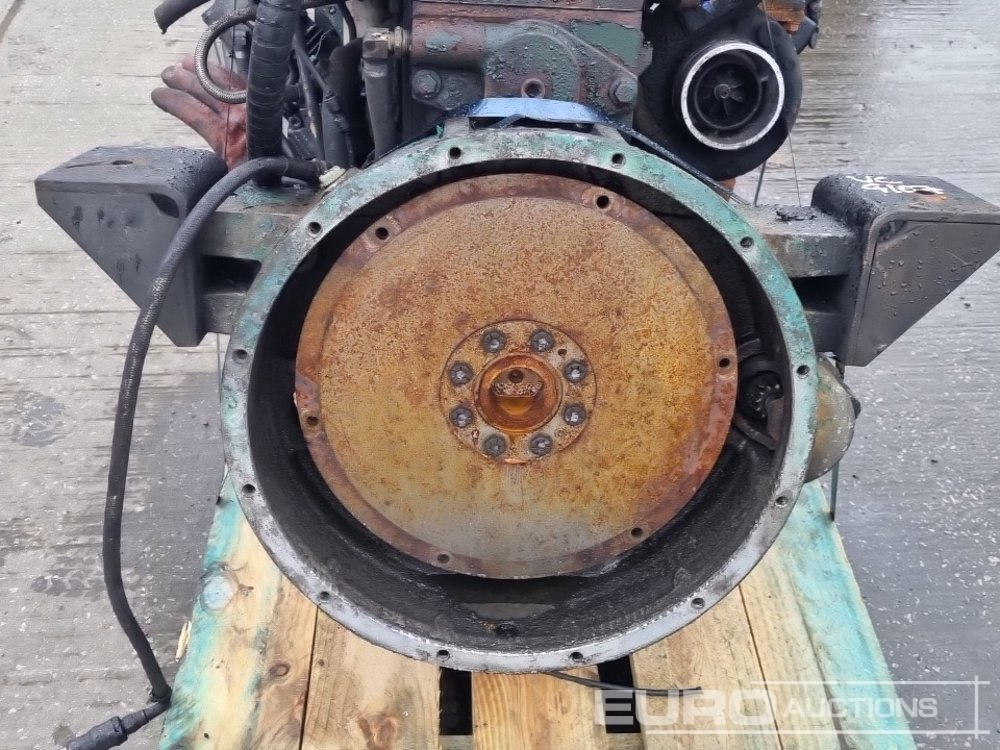 Mesin 6 Cylinder Engine: gambar 9