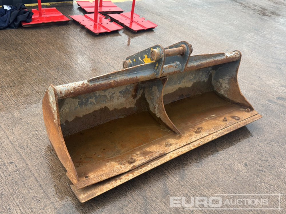 60" Strickland Ditching Bucket 45mm Pin to suit 4-6 Ton Excavator - Ember: gambar 4 60" Strickland Ditching Bucket 45mm Pin to suit 4-6 Ton Excavator - Ember: gambar 4
