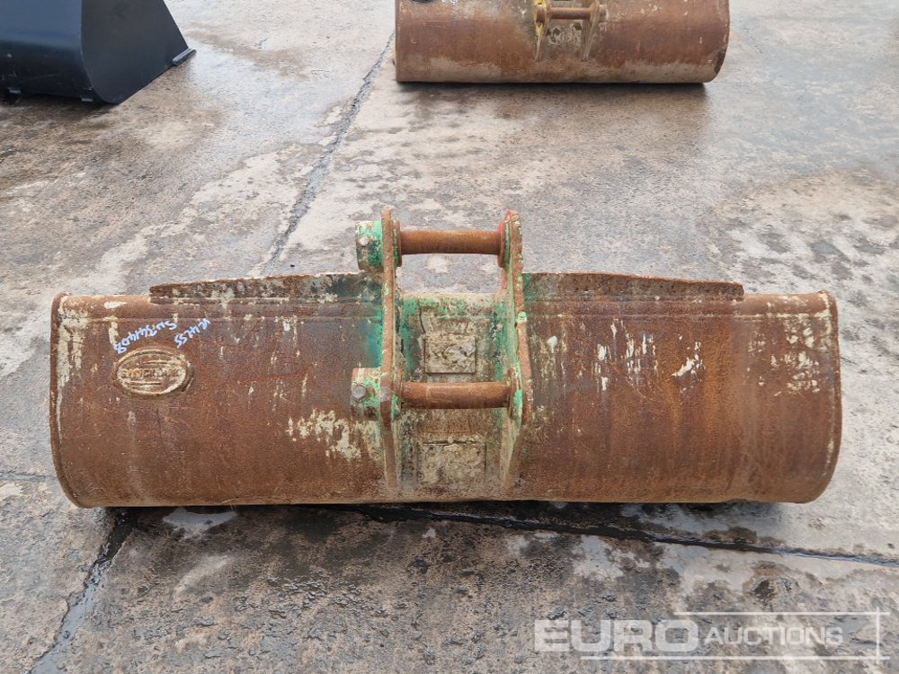 60" Strickland Ditching Bucket 45mm Pin to suit 4-6 Ton Excavator - Ember: gambar 4 60" Strickland Ditching Bucket 45mm Pin to suit 4-6 Ton Excavator - Ember: gambar 4
