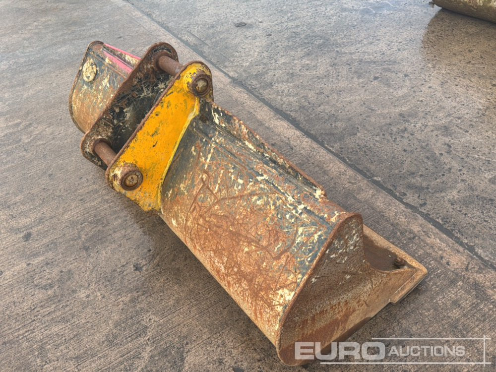 60" Strickland Ditching Bucket 45mm Pin to suit 4-6 Ton Excavator - Ember: gambar 4 60" Strickland Ditching Bucket 45mm Pin to suit 4-6 Ton Excavator - Ember: gambar 4