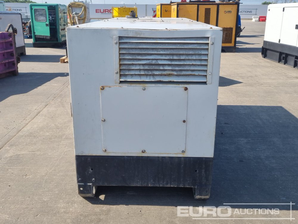 70kVA Generator, Perkins Engine - Genset: gambar 4 70kVA Generator, Perkins Engine - Genset: gambar 4
