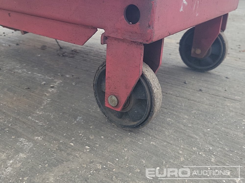 Membangun inventaris Aluminium Ladders, Material Trolley: gambar 13