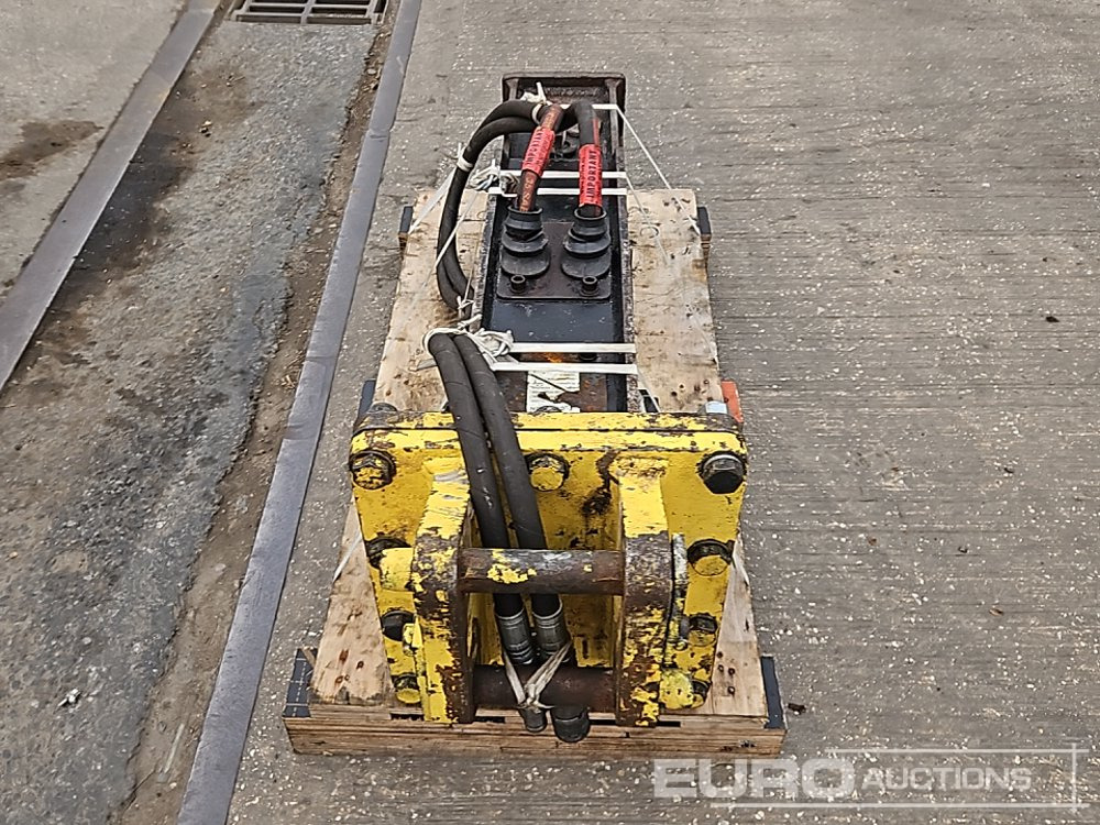 BK Hydraulic Breaker 30mm Pin to suit Mini Excavator - Palu hidrolik: gambar 4 BK Hydraulic Breaker 30mm Pin to suit Mini Excavator - Palu hidrolik: gambar 4