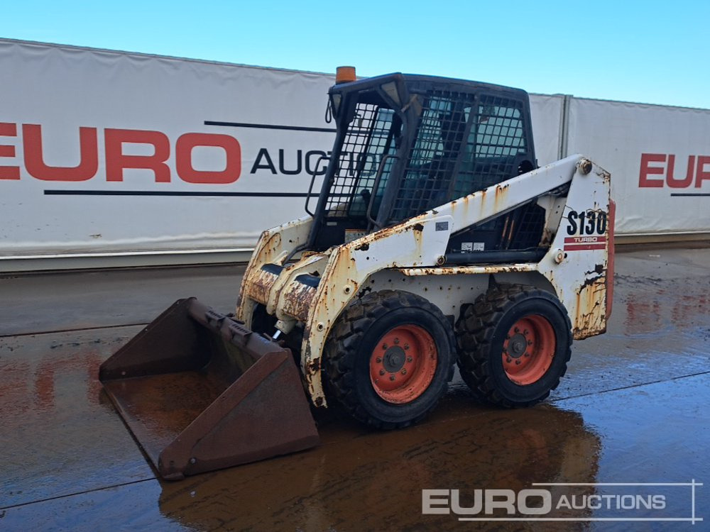 Bobcat S130 - Skid steer: gambar 1 Bobcat S130 - Skid steer: gambar 1
