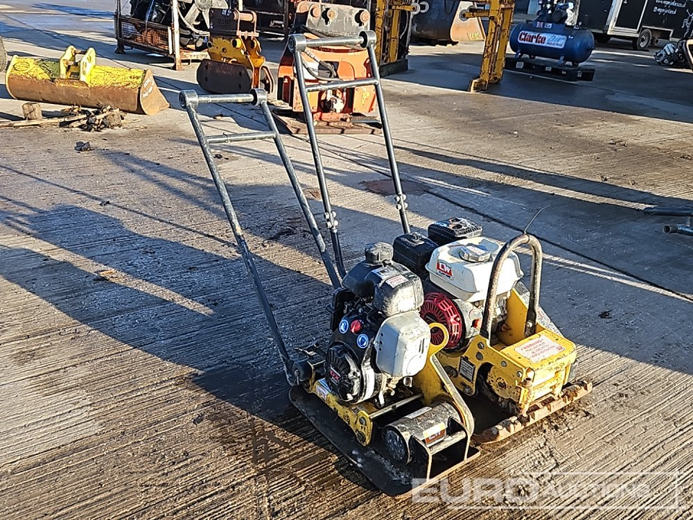 Bomag Petrol Compaction Plate (2 of) - Mesin aspal: gambar 1 Bomag Petrol Compaction Plate (2 of) - Mesin aspal: gambar 1