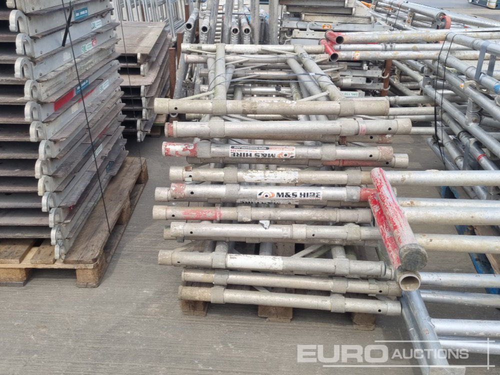 Membangun inventaris Bundle of Folding Aluminium Scaffolding (5 of), Bundle of Folding Fiberglass Scaffolding, Bundle of Aluminium Scaffolding (3 of), Aluminium Staging Boards (3 of): gambar 29