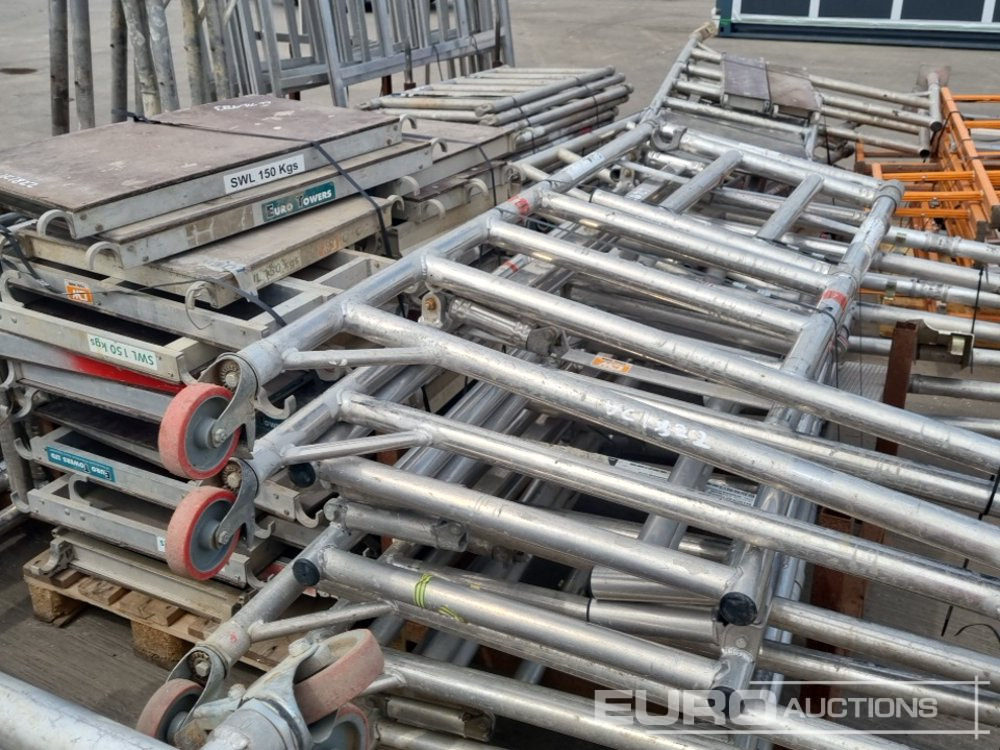 Membangun inventaris Bundle of Folding Aluminium Scaffolding (5 of), Bundle of Folding Fiberglass Scaffolding, Bundle of Aluminium Scaffolding (3 of), Aluminium Staging Boards (3 of): gambar 24