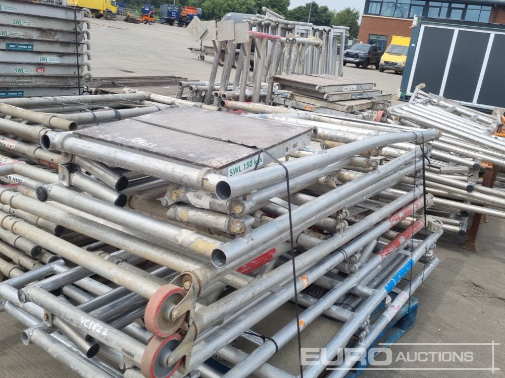 Membangun inventaris Bundle of Folding Aluminium Scaffolding (5 of), Bundle of Folding Fiberglass Scaffolding, Bundle of Aluminium Scaffolding (3 of), Aluminium Staging Boards (3 of): gambar 27