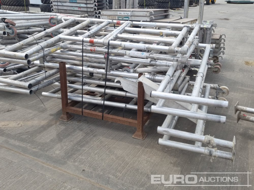Membangun inventaris Bundle of Folding Aluminium Scaffolding (5 of), Bundle of Folding Fiberglass Scaffolding, Bundle of Aluminium Scaffolding (3 of), Aluminium Staging Boards (3 of): gambar 22