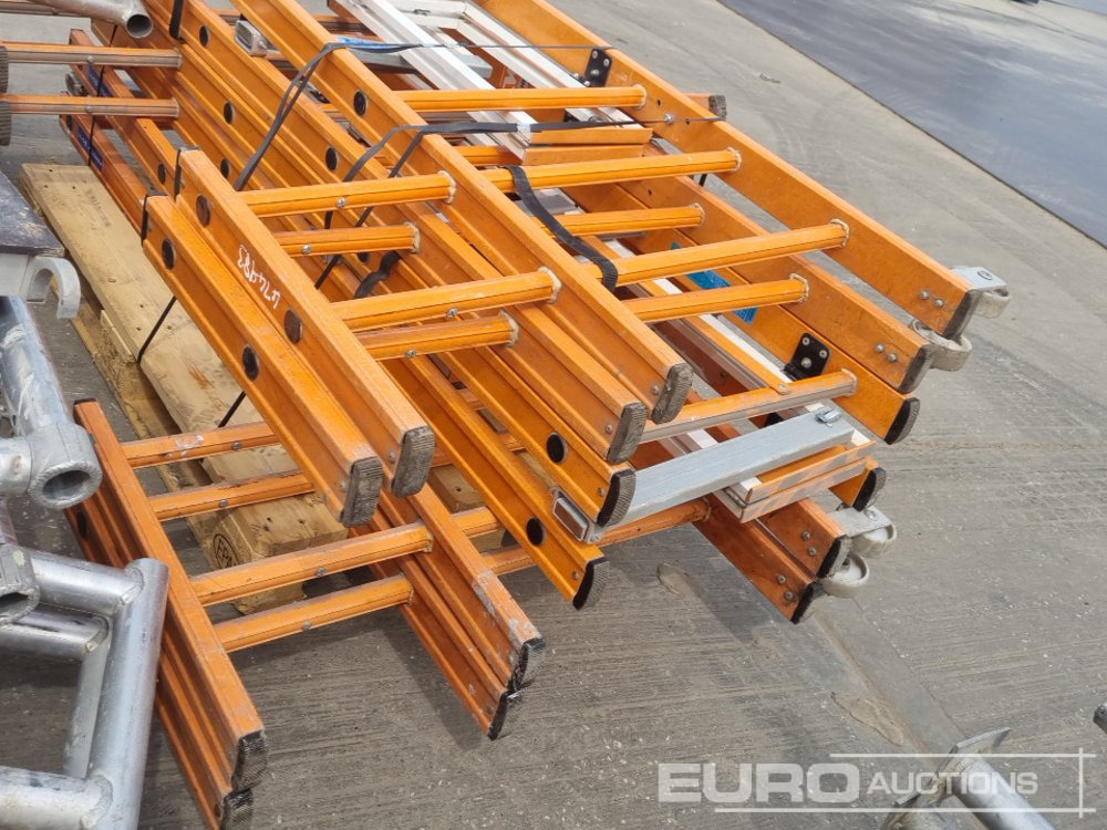 Membangun inventaris Bundle of Folding Aluminium Scaffolding (5 of), Bundle of Folding Fiberglass Scaffolding, Bundle of Aluminium Scaffolding (3 of), Aluminium Staging Boards (3 of): gambar 20