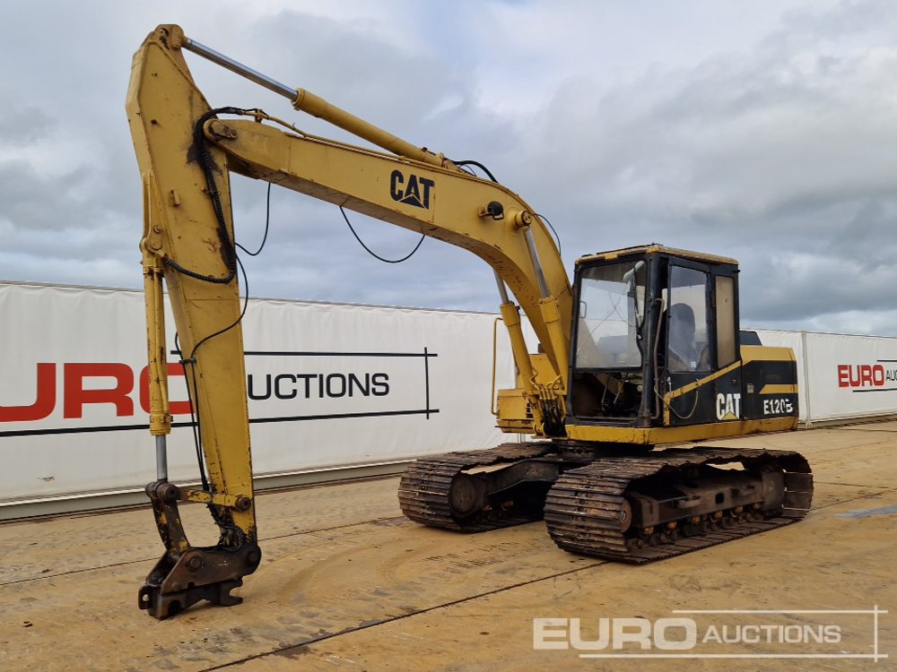 CAT E120B - Ekskavator perayap: gambar 1 CAT E120B - Ekskavator perayap: gambar 1