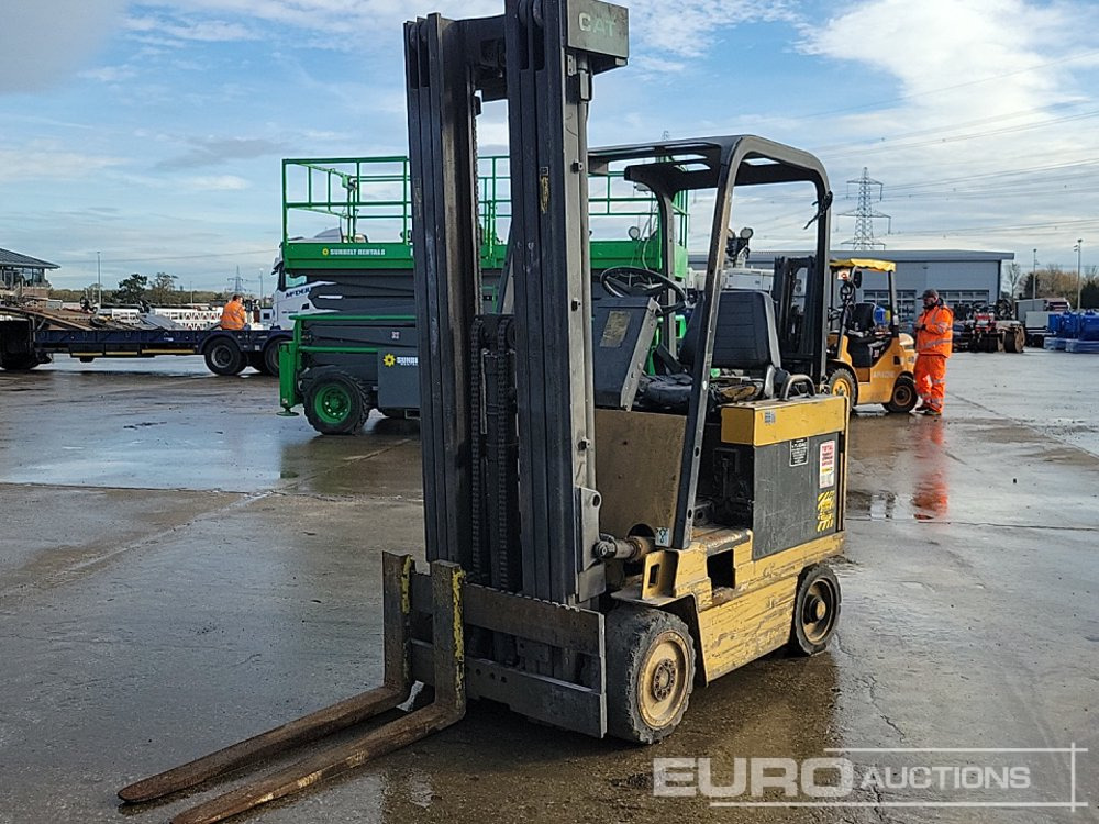 CAT M40D - Forklift: gambar 1 CAT M40D - Forklift: gambar 1