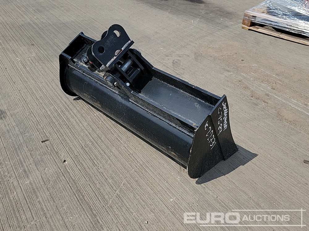 Captok 32" Hydraulic Tilting Bucket 25mm Pin to suit Mini Excavator - Ember: gambar 5 Captok 32" Hydraulic Tilting Bucket 25mm Pin to suit Mini Excavator - Ember: gambar 5