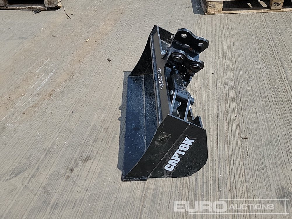 Captok 32" Hydraulic Tilting Bucket 25mm Pin to suit Mini Excavator - Ember: gambar 2 Captok 32" Hydraulic Tilting Bucket 25mm Pin to suit Mini Excavator - Ember: gambar 2