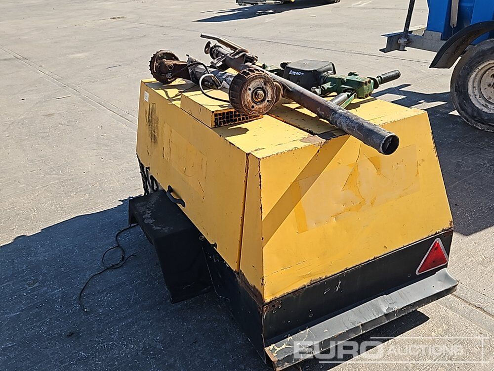 Compair Compressor (Parts Missing), Pneumatic Hand Held Breaker - Kompresor udara: gambar 3 Compair Compressor (Parts Missing), Pneumatic Hand Held Breaker - Kompresor udara: gambar 3