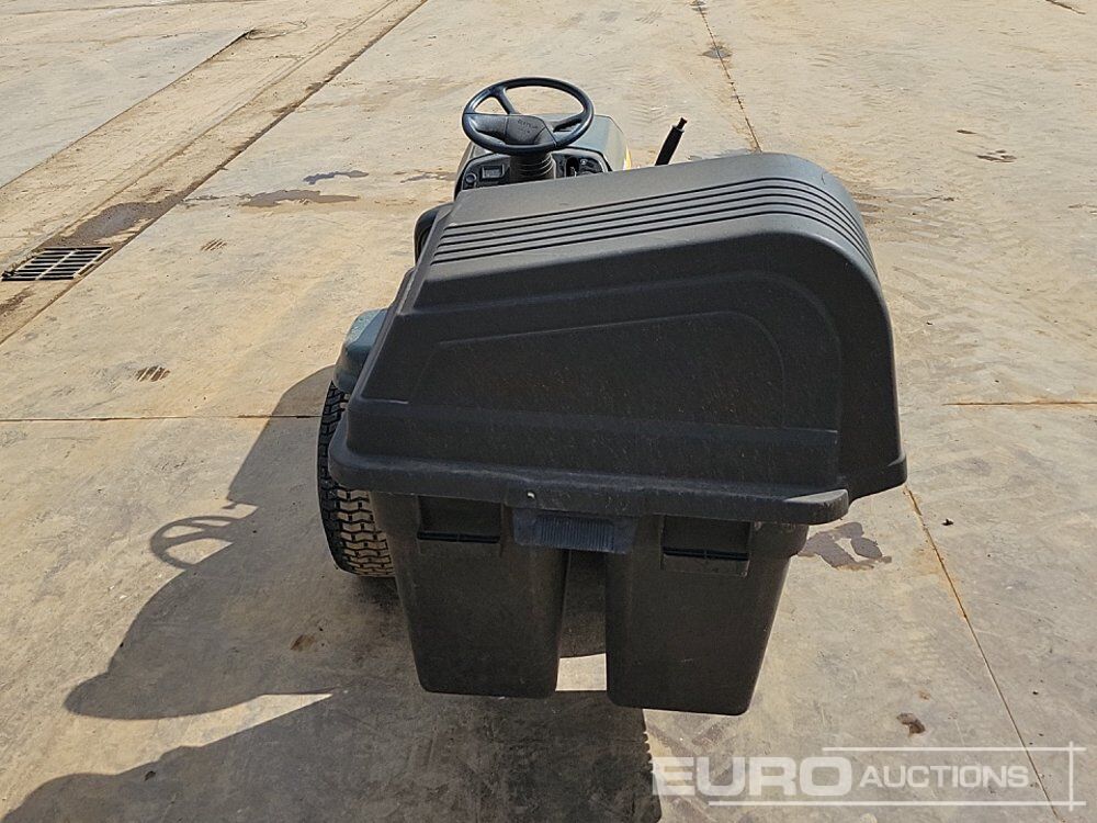 Craftsman LT1000 - Mesin pemotong rumput: gambar 4 Craftsman LT1000 - Mesin pemotong rumput: gambar 4