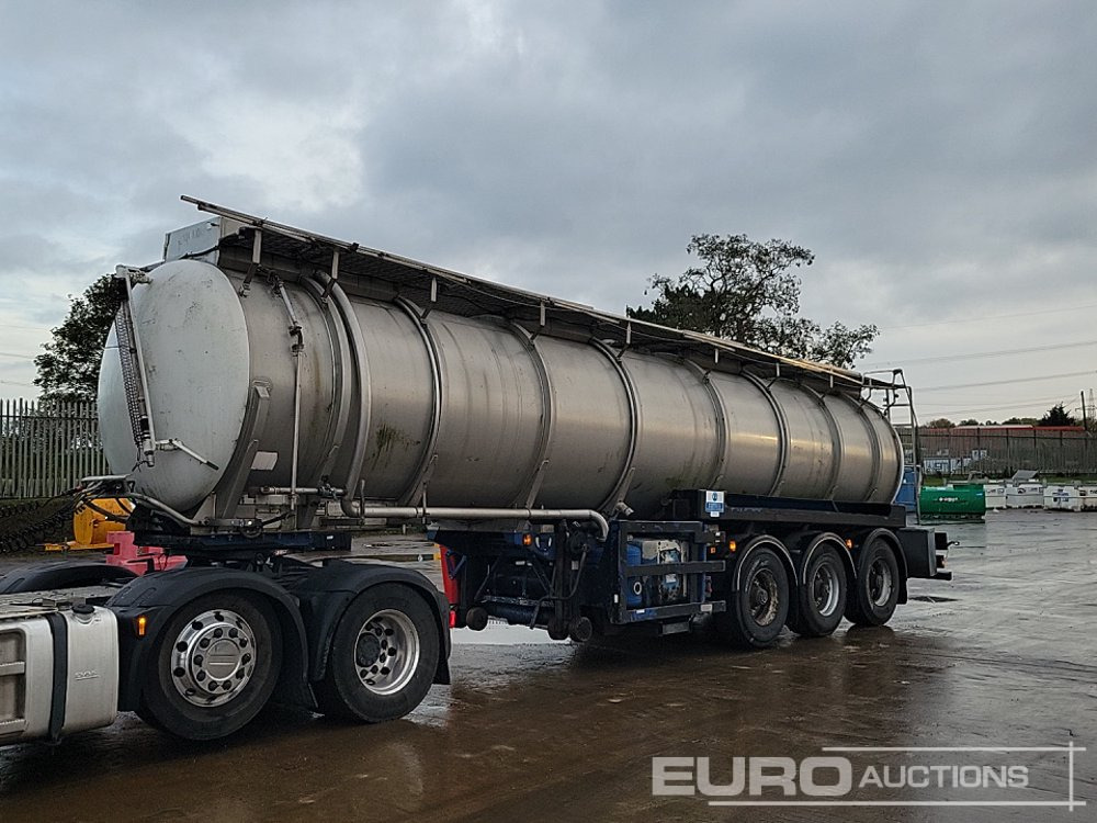 Crane Freuhauf Tri Axle Tanker Trailer - Semi-trailer tangki: gambar 1 Crane Freuhauf Tri Axle Tanker Trailer - Semi-trailer tangki: gambar 1