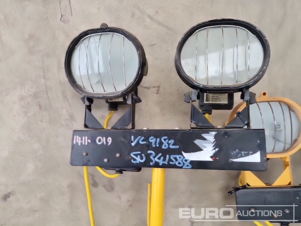 Membangun inventaris Defender 110 Volt  Tripod Work Light (2 of): gambar 9
