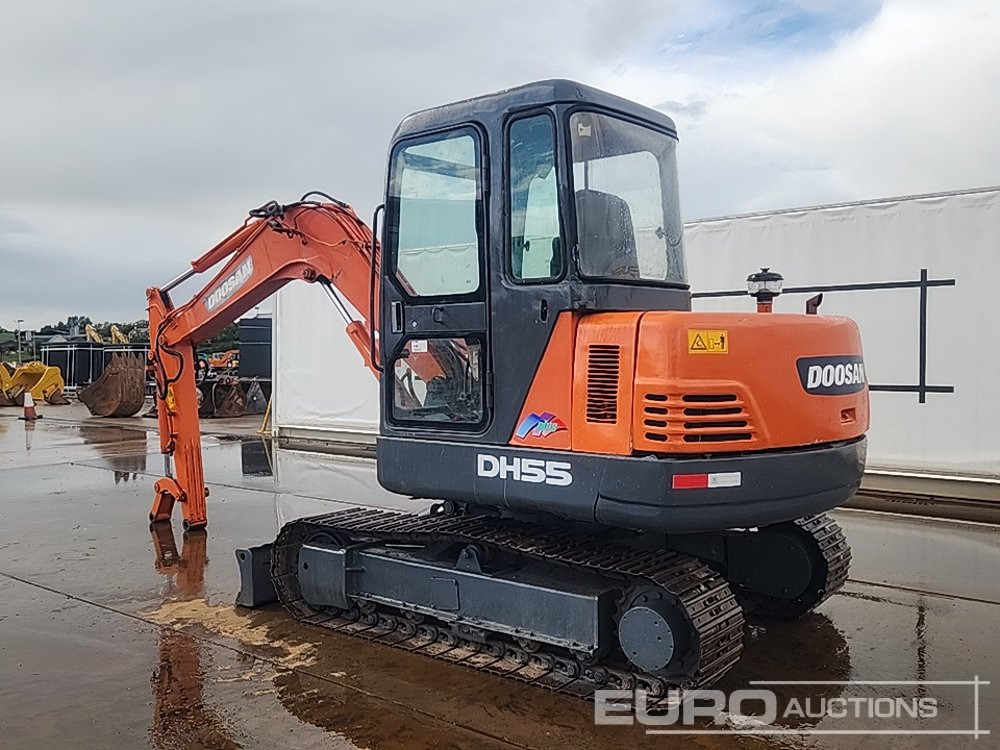 Doosan DH55-V - Ekskavator mini: gambar 3 Doosan DH55-V - Ekskavator mini: gambar 3