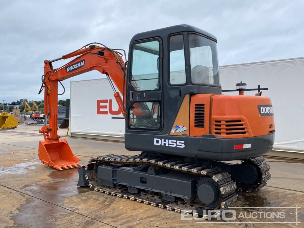 Doosan DH55-V - Ekskavator mini: gambar 3 Doosan DH55-V - Ekskavator mini: gambar 3