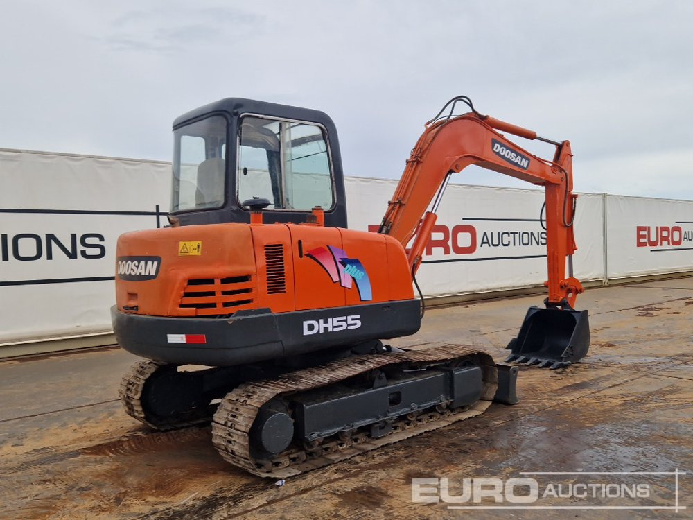 Doosan DH55-V - Ekskavator mini: gambar 5 Doosan DH55-V - Ekskavator mini: gambar 5