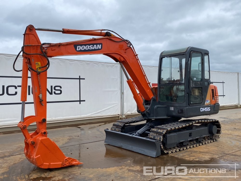 Doosan DH55-V - Ekskavator mini: gambar 1 Doosan DH55-V - Ekskavator mini: gambar 1