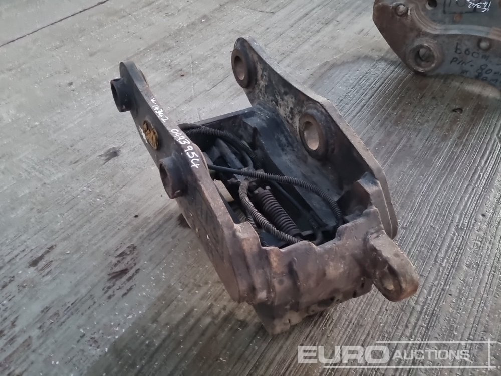 Geith Hydraulic Double Lock Quick Hitch 80mm Pin to suit 20 Ton Excavator - Skrup cepat: gambar 3 Geith Hydraulic Double Lock Quick Hitch 80mm Pin to suit 20 Ton Excavator - Skrup cepat: gambar 3