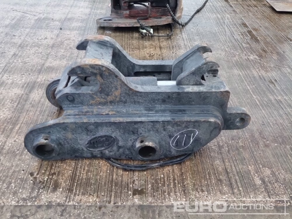 Geith Hydraulic Quick Hitch 80mm Pin to suit 20 Ton Excavator - Skrup cepat: gambar 2 Geith Hydraulic Quick Hitch 80mm Pin to suit 20 Ton Excavator - Skrup cepat: gambar 2