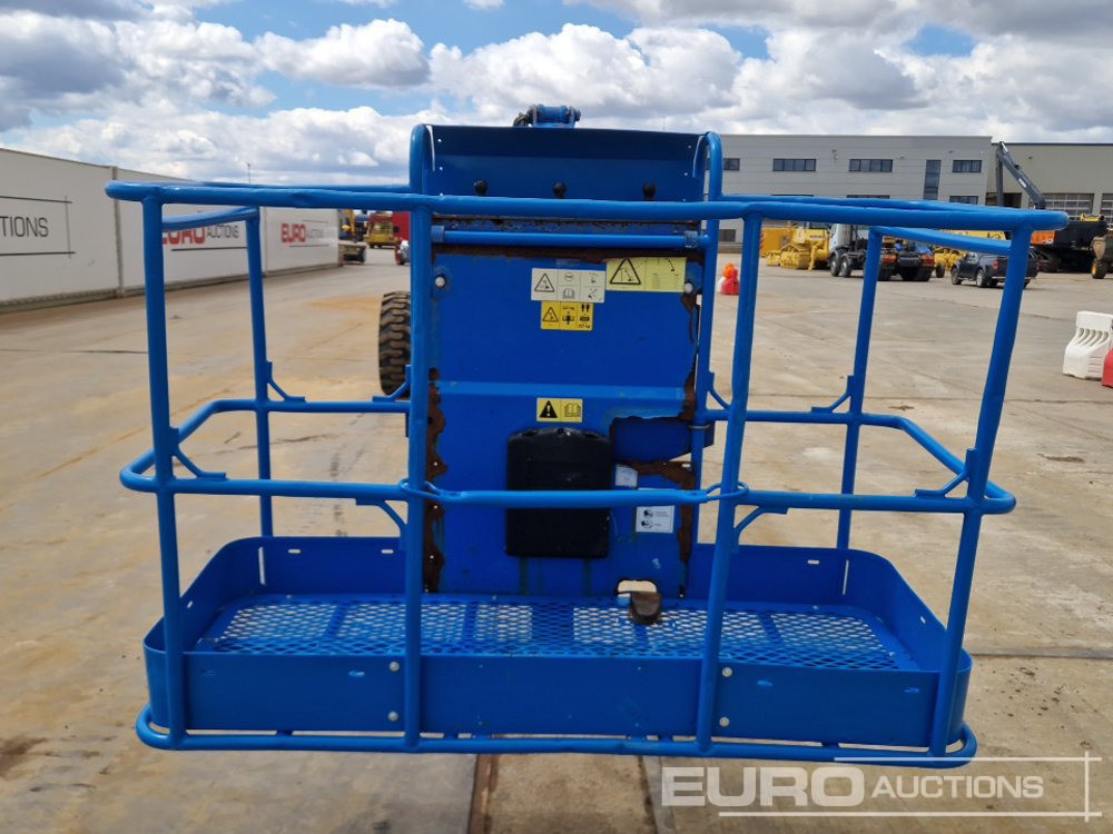 Platform pengangkat Genie S85: gambar 24