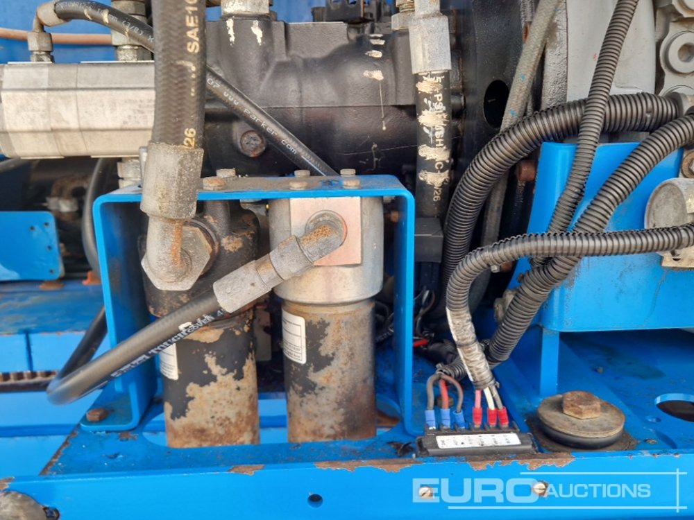 Platform pengangkat Genie S85: gambar 42