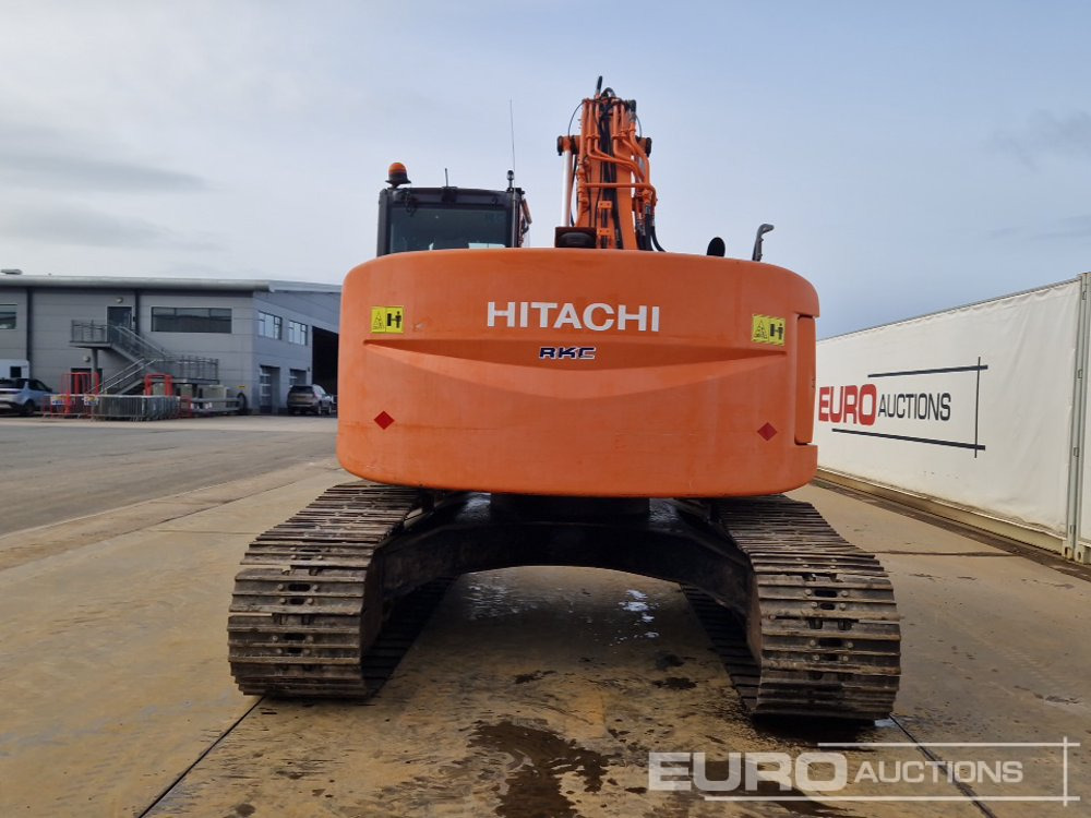 Hitachi ZX225USLC-3 - Ekskavator perayap: gambar 4 Hitachi ZX225USLC-3 - Ekskavator perayap: gambar 4