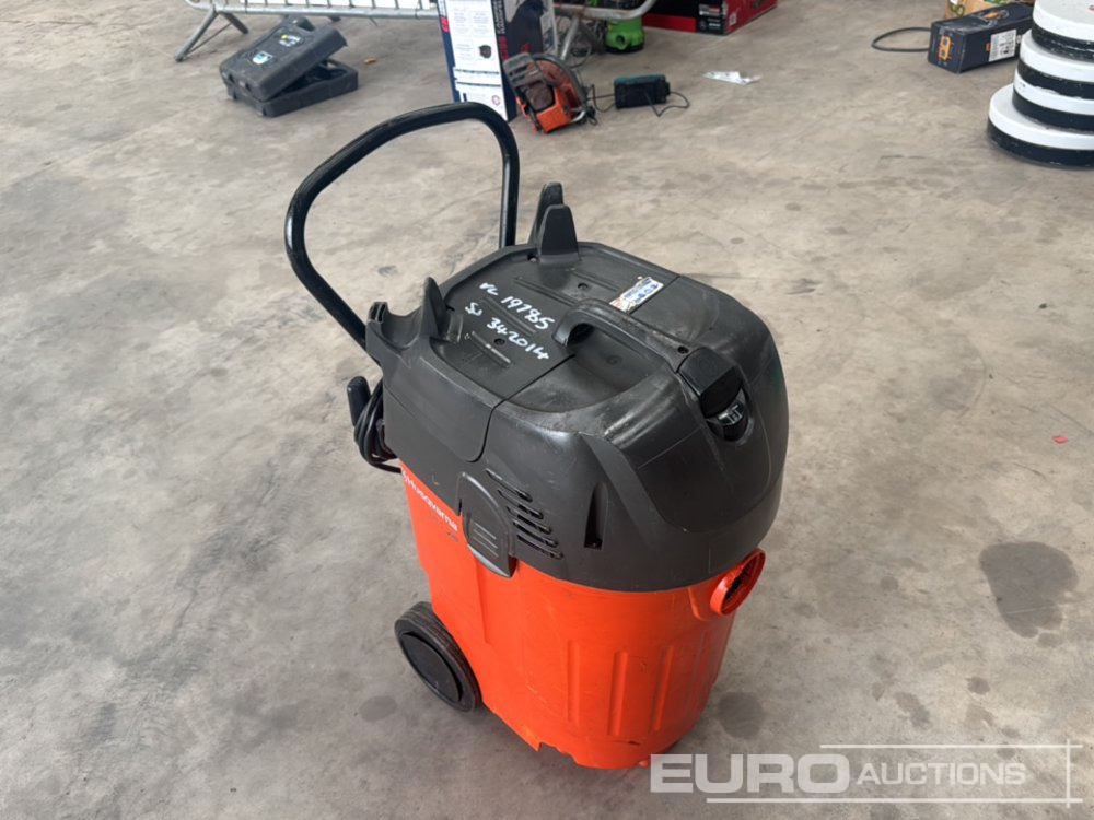 Husqvarna DC1400 - Membangun inventaris: gambar 4 Husqvarna DC1400 - Membangun inventaris: gambar 4