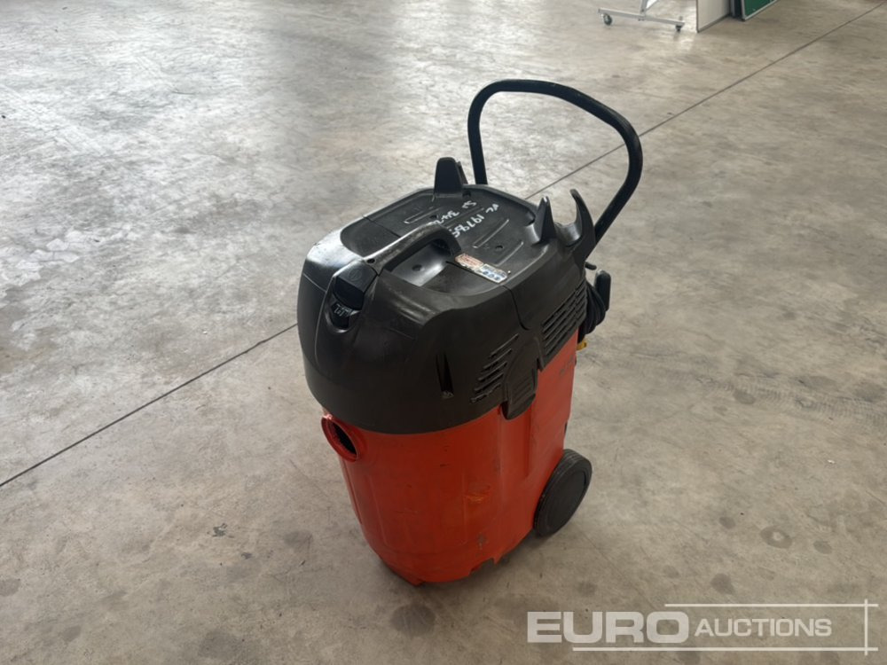 Husqvarna DC1400 - Membangun inventaris: gambar 1 Husqvarna DC1400 - Membangun inventaris: gambar 1