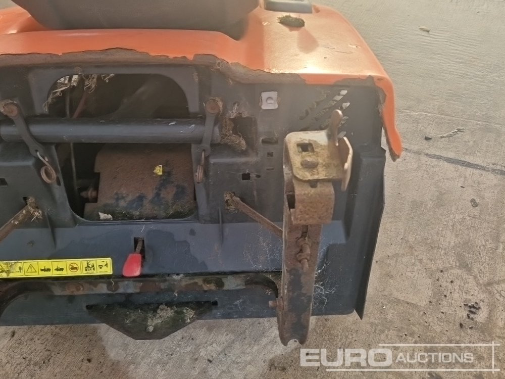 Mesin pemotong rumput Husqvarna Petrol Ride on Lawnmower (Non Runner): gambar 19