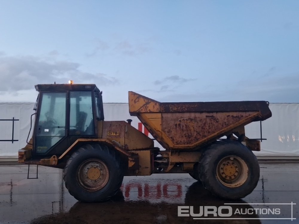 Hydrema 910 - Tempat sampah artikulasi: gambar 2 Hydrema 910 - Tempat sampah artikulasi: gambar 2