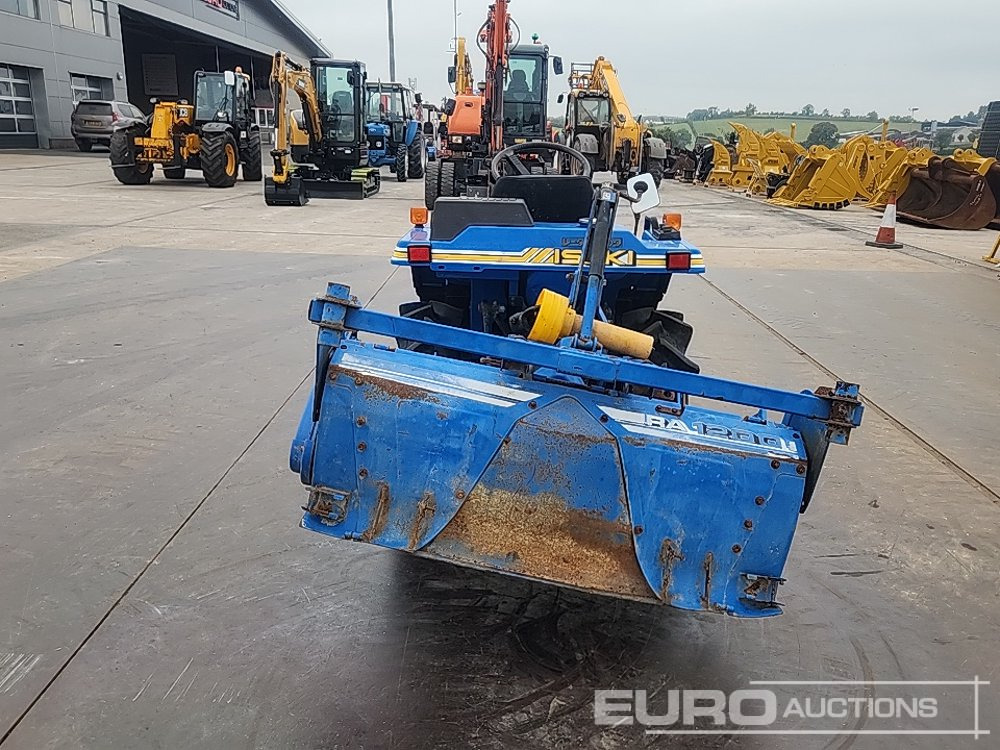 Iseki TU145 - Traktor kompak: gambar 4 Iseki TU145 - Traktor kompak: gambar 4