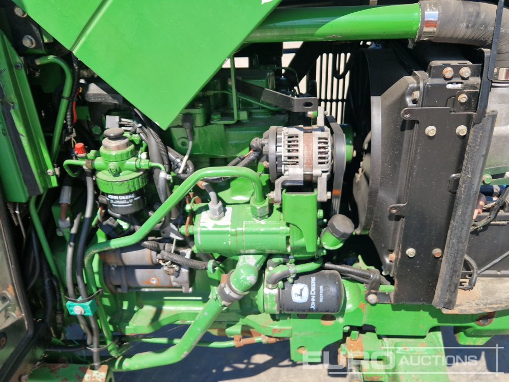 Traktor John Deere 5055E: gambar 23