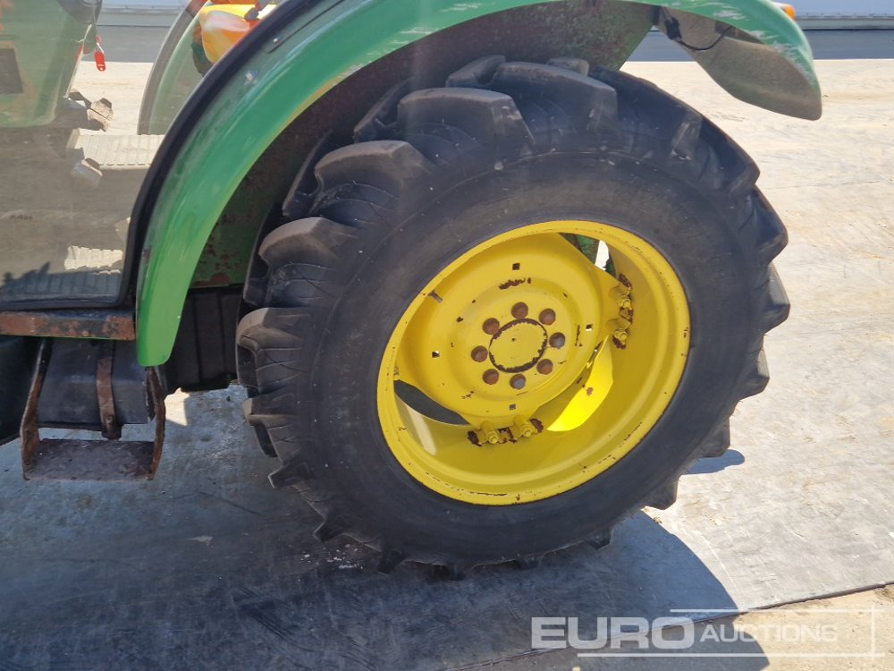 Traktor John Deere 5055E: gambar 10