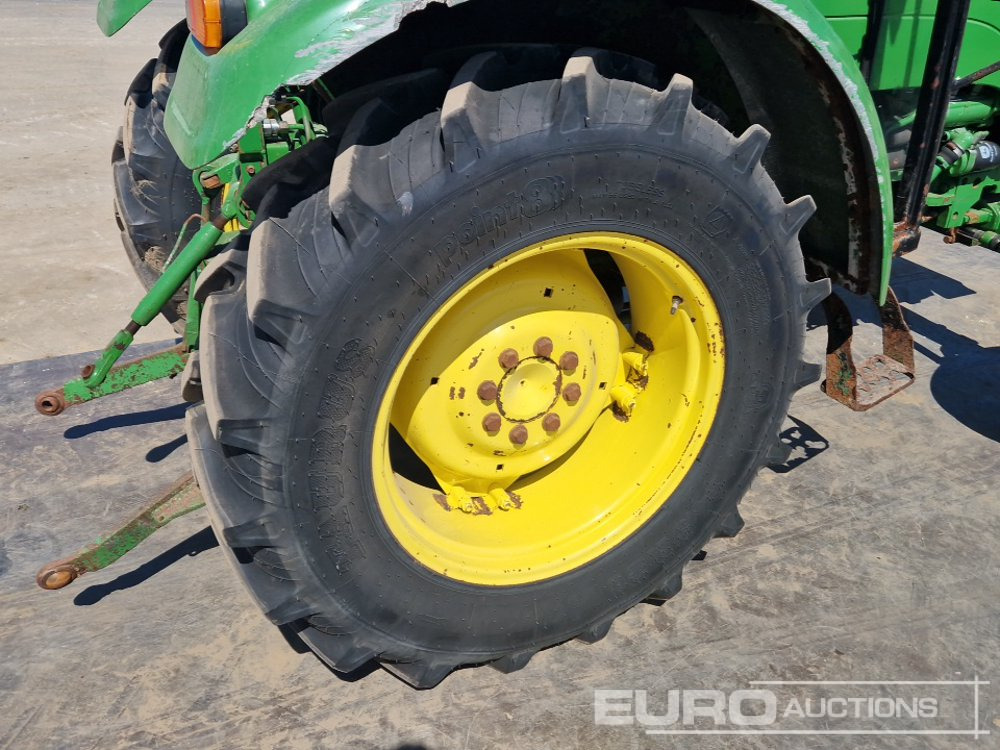 Traktor John Deere 5055E: gambar 11