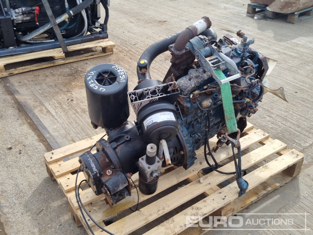 Kubota 4 Cylinder Engine, Pump - Mesin: gambar 5 Kubota 4 Cylinder Engine, Pump - Mesin: gambar 5