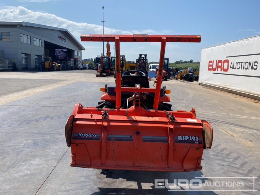 Kubota A-175 - Traktor kompak: gambar 4 Kubota A-175 - Traktor kompak: gambar 4
